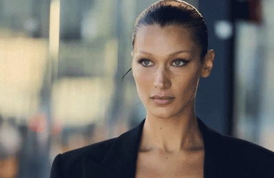Δημιουργήστε το τέλειο cat eye look με αυτά τα απλά βήματα