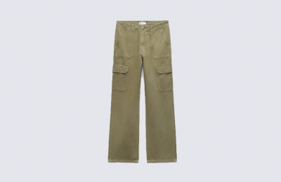 Μακρύ suede παλτό €59.99 από Stradivarius