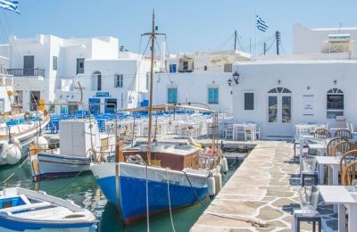 Photo by @parosislandgreece