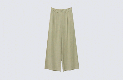 Μακρύ suede παλτό €59.99 από Stradivarius