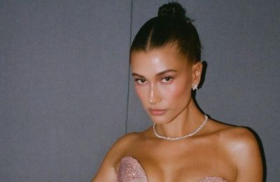 photo by @haileybieber