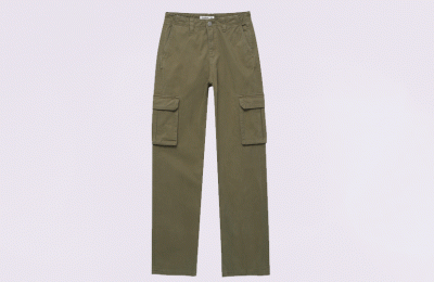Μακρύ suede παλτό €59.99 από Stradivarius