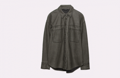 Μακρύ suede παλτό €59.99 από Stradivarius
