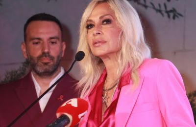 Ποιους είδαμε στην φωταγώγηση της Estée Lauder στην Λεβέντειο Πινακοθήκη