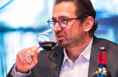 «Vino Cultura Wine Society»: Όλα όσα αποκάλυψε ο συνιδιοκτήτης και head sommelier για τα σεμινάρια 