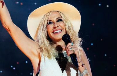 Photo By @annavissiofficial On Instagram