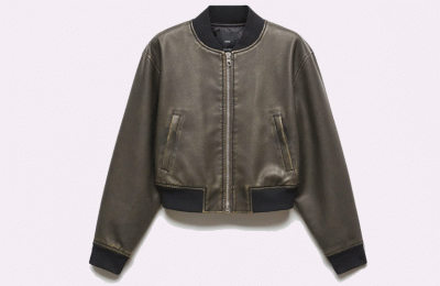 Μακρύ suede παλτό €59.99 από Stradivarius