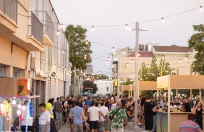 Σ' ένα κόσμο γεμάτο Κιμ...γίνε εσύ