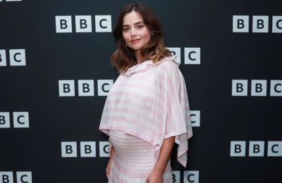 Pregnant in Chanel 
