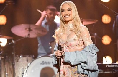 Photo by @gwenstefani