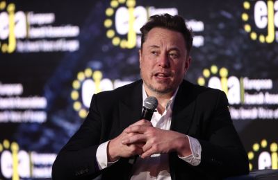 Elon Musk: Πήρε τον γιο του στον Λευκό Οίκο κρυφά από τη μητέρα του 