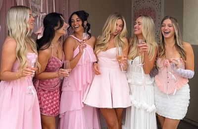 Πώς να γιορτάσετε το Galentine’s Day με τον σωστό τρόπο