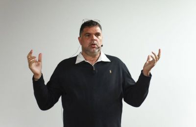 Παπανικολάου: «Δεν πεθαίνεις από αυτισμό, αλλά από αποκλεισμό»