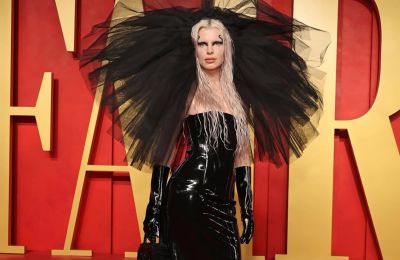 Julia Fox: «Μην κάνετε παιδιά με χαμένους»